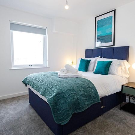 Contemporary 2 Bedroom Duplex In Salford แมนเชสเตอร์ ภายนอก รูปภาพ