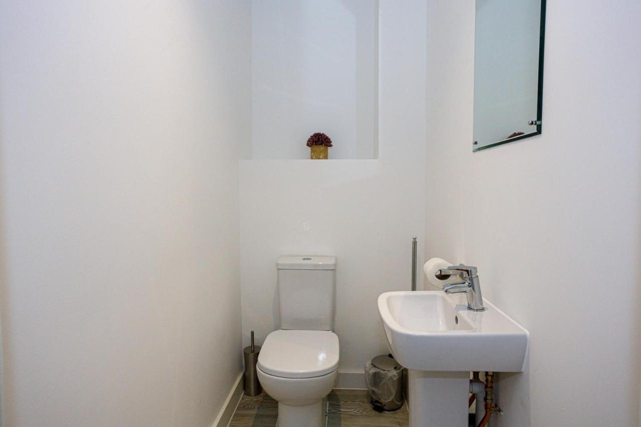 Contemporary 2 Bedroom Duplex In Salford แมนเชสเตอร์ ภายนอก รูปภาพ