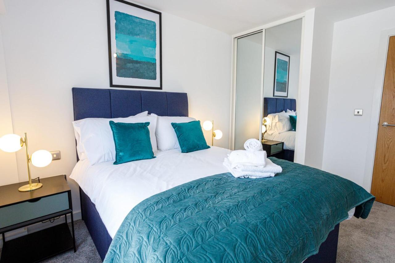 Contemporary 2 Bedroom Duplex In Salford แมนเชสเตอร์ ภายนอก รูปภาพ